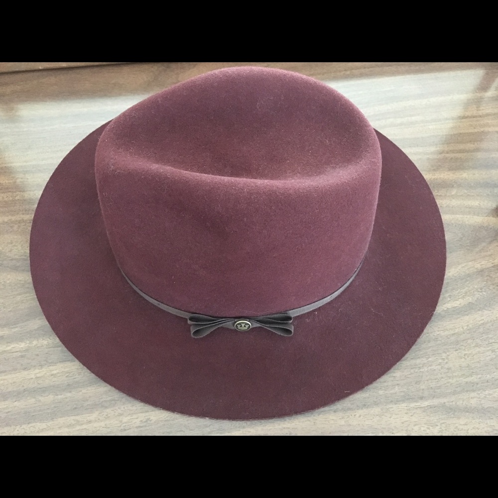 Goorin Bros Burgundy Hat with Black Band